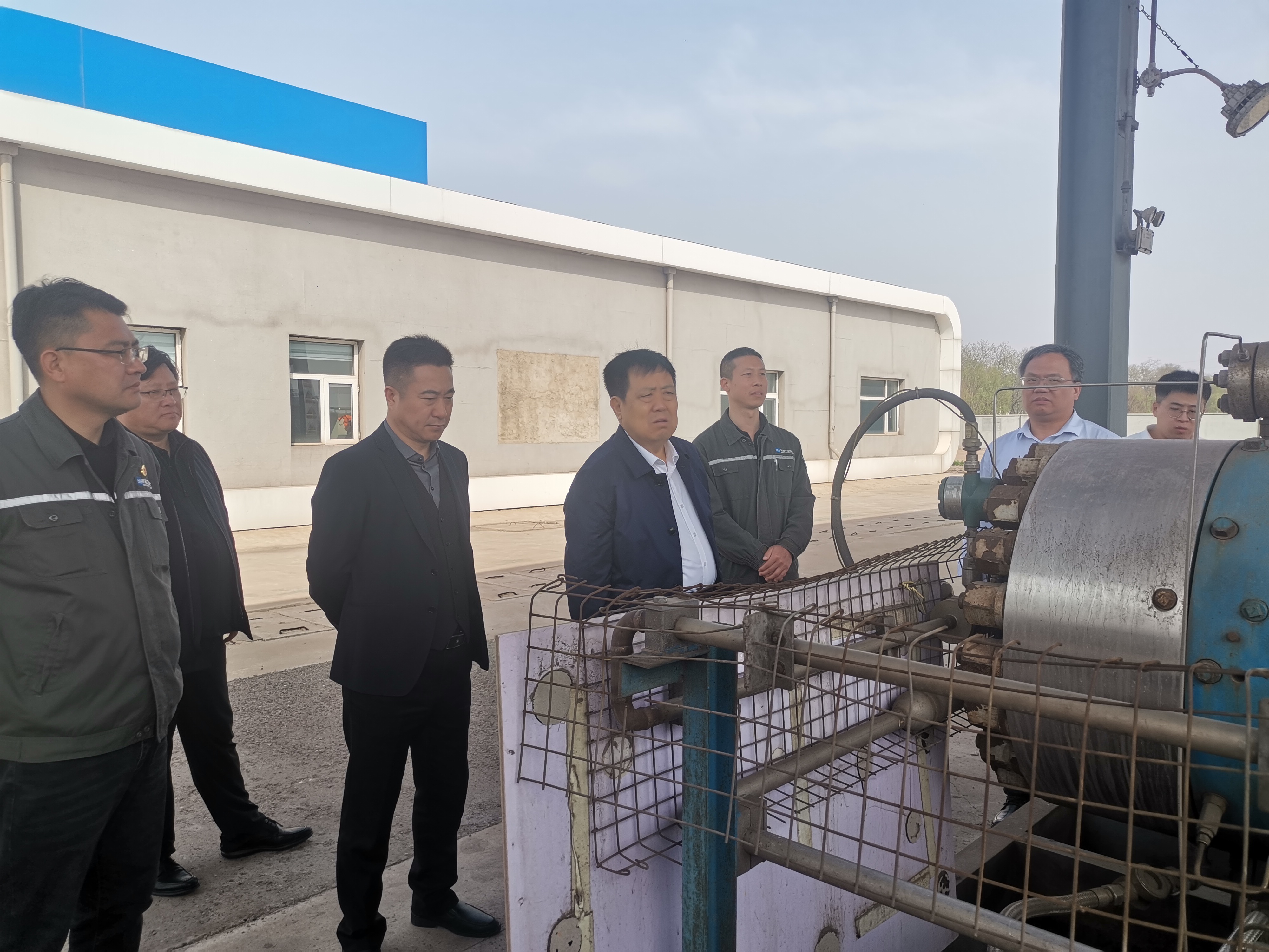 河北省冀交能源有限公司與河鋼工業(yè)技術(shù)服務(wù)有限公司舉行工作會(huì)談